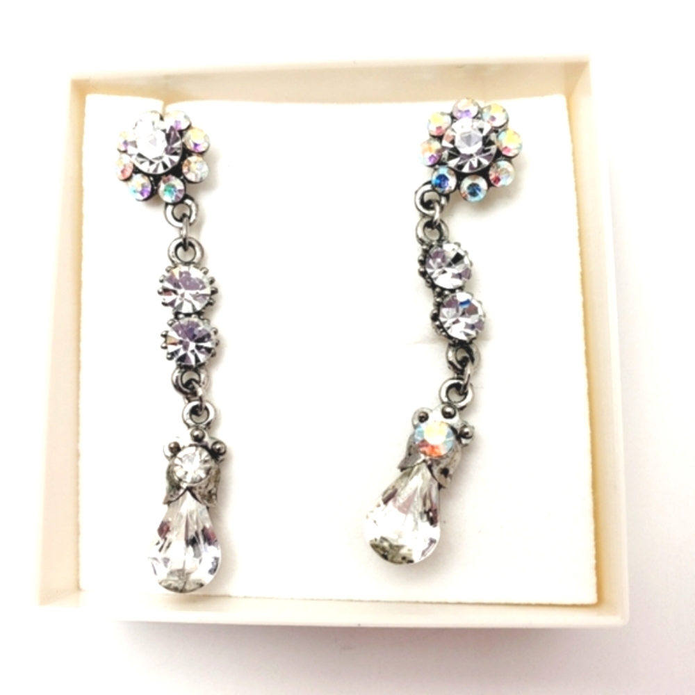 Silver Drop CRYSTAL RHINESTONE Earrings